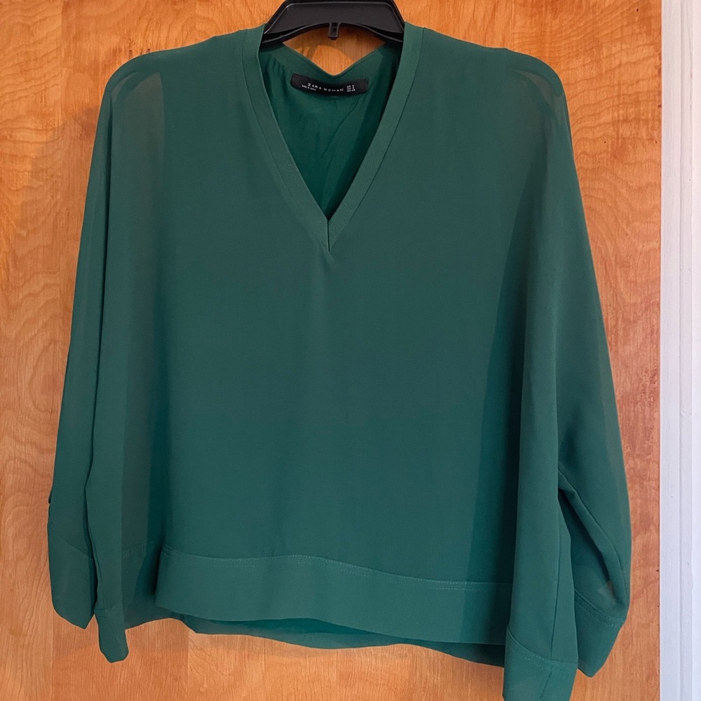 ZARA green shirt ☘️